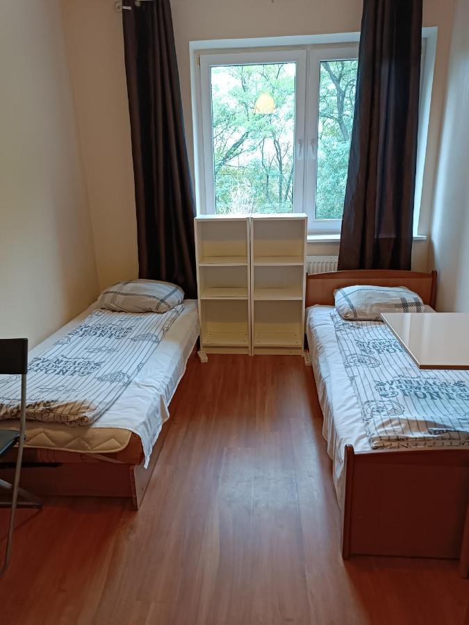 Hostel Sunrise Liwska Warsaw Exterior photo