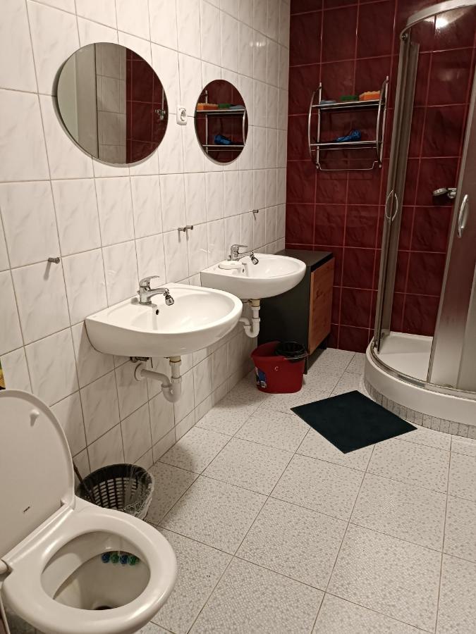 Hostel Sunrise Liwska Warsaw Exterior photo